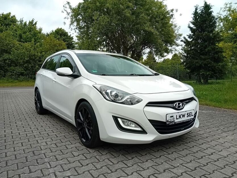 i30