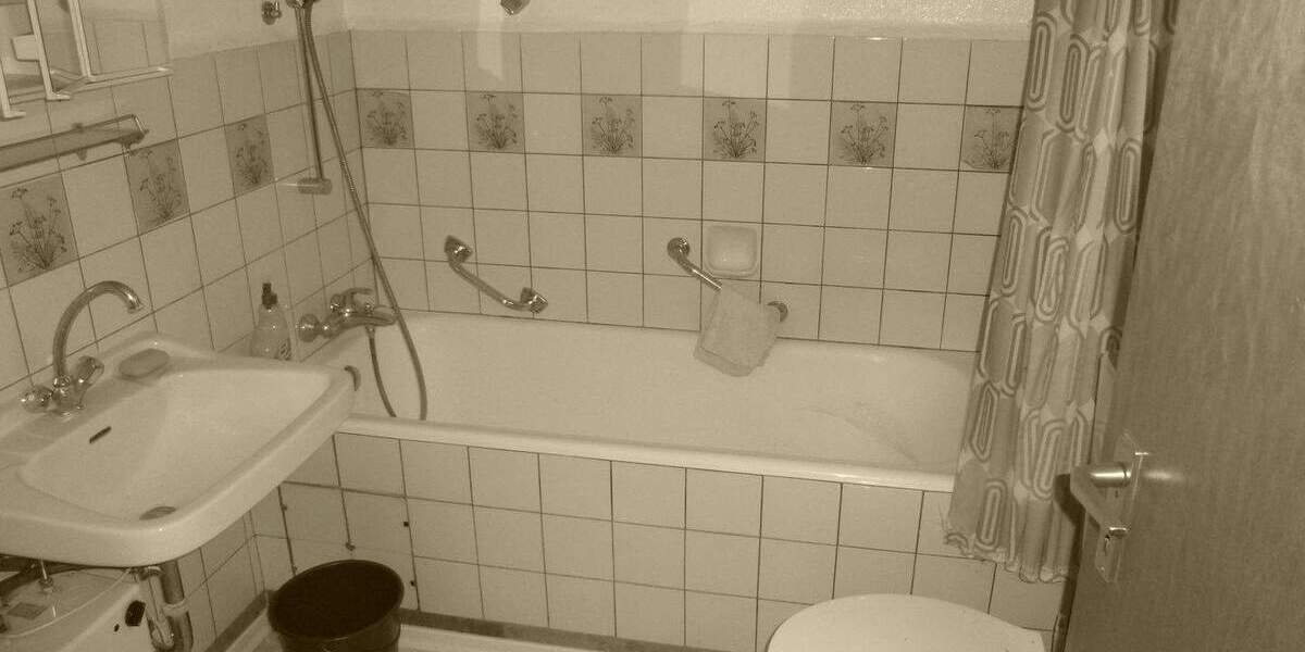 Bauernhaus, Landhaus Höchheim - 4 Zimmer, 100 m&sup2;, 39.500&euro; | Angebot:25725725