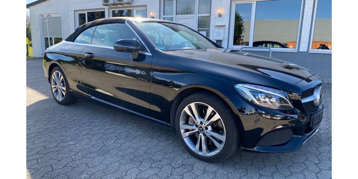 Mercedes-Benz C 400 158.600 km 23.900 &euro; Trebbin 14959
