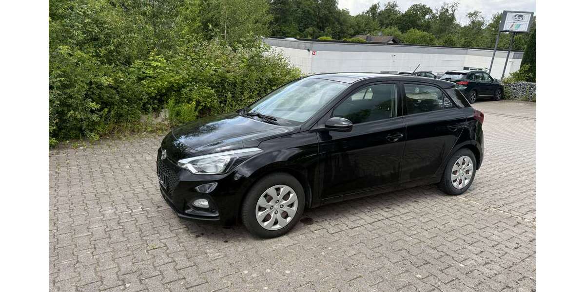 Hyundai i20 100.000 km 8.890 &euro; Witten 58454