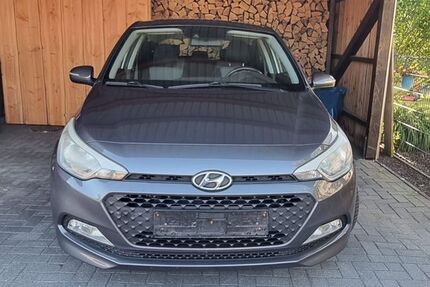 Hyundai i20 132.000 km 8.200 &euro; Broderstorf 18184