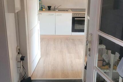 2 Zimmer Wohnung mit EBK und Garten Zentrum Esw