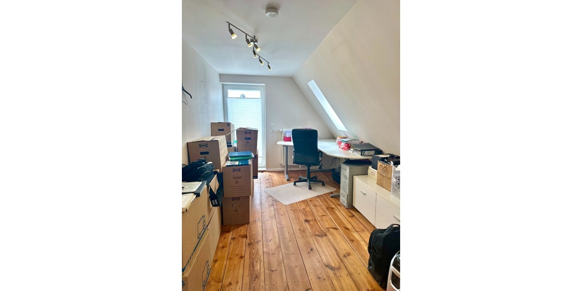 Stilvoll renovierte Doppelhaushälfte aus Sandstein in naturnaher Lage von Kaiserslautern-Morlautern 6 zimmer