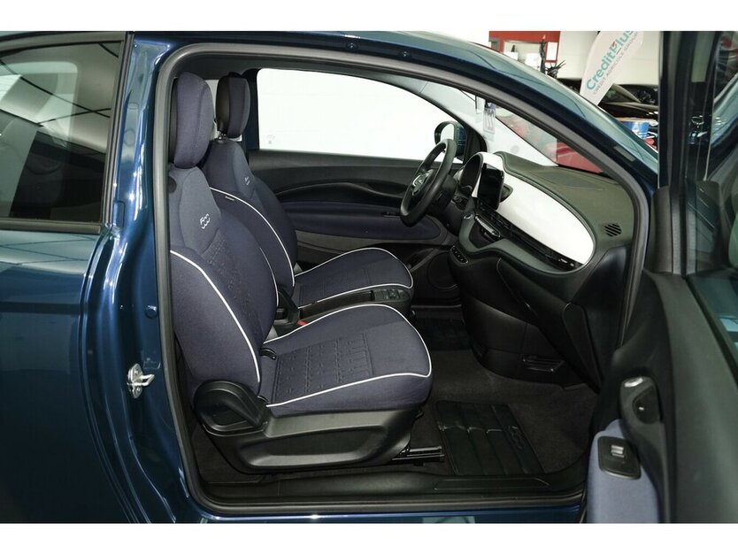 500e Action Carplay Android Automatik 1.Hand