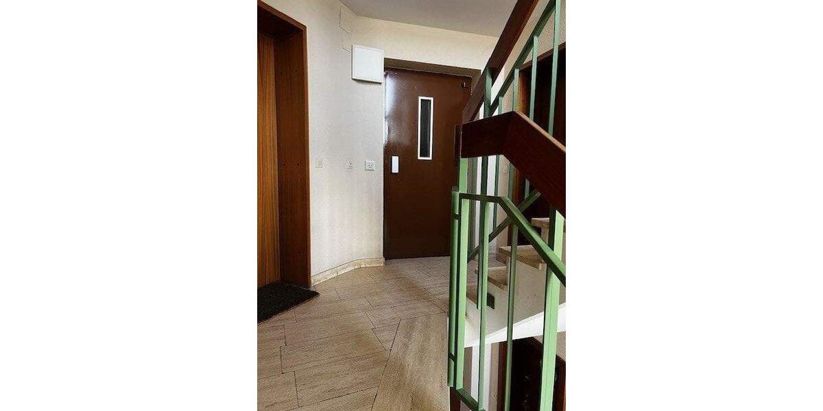 Etagenwohnung Pforzheim Nordstadt - 5 Zimmer, 137 m&sup2;, 325.000&euro; | Angebot:24859539