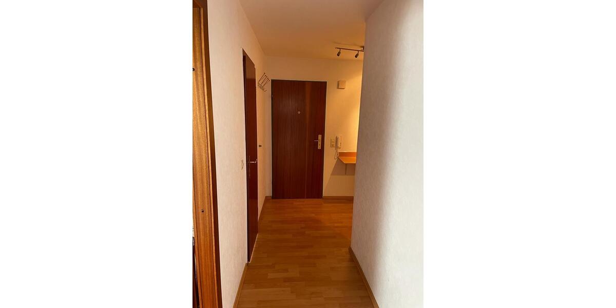 Dachgeschoßwohnung Garbsen Berenbostel - 2.5 Zimmer, 70 m&sup2;, 650&euro; | Angebot:26374682