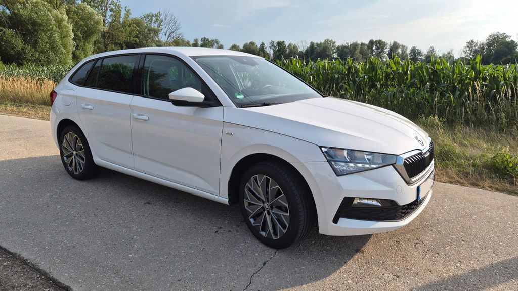 Skoda Scala 62.000 km 14.500 &euro; Buch a. Erlbach 84172