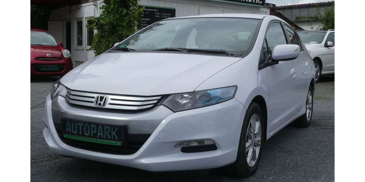 Honda Insight 42.500 km 8.000 € Dresden 01237