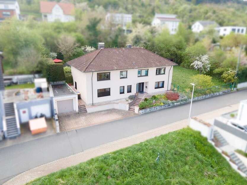 Haus zum Kaufen in Erlabrunn 749.000 € 229 m² 7 zimmer