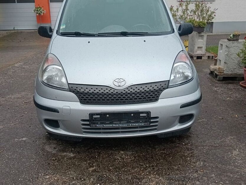Yaris