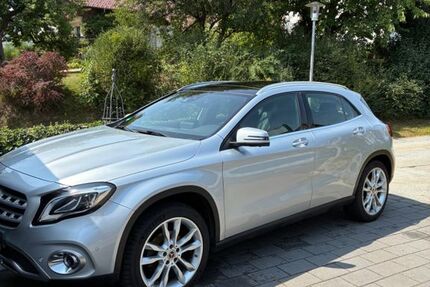 Mercedes-Benz GLA 180 118.000 km 19.150 € Schöllnach 94508