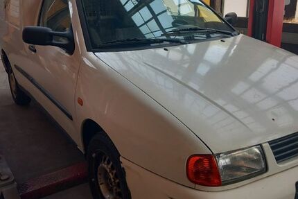 VW Caddy 176.000 km 1.400 &euro; Erfurt 99094