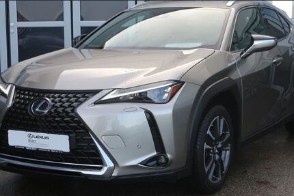 Lexus UX 36.650 km 29.880 &euro; Mühldorf 84453