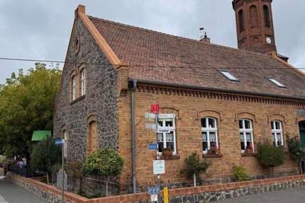 Vielseitig nutzbares Anwesen: Cafe & Pension und Wohnen unter einem Dach - im historischen Ambiente zimmer