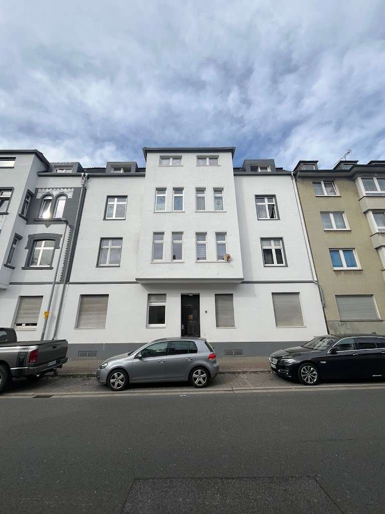 Wohnung zum Mieten in Gelsenkirchen 700 € 100 m² 4 zimmer