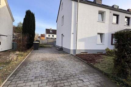 Haus Bad Schwartau - 3 Zimmer, 90 m&sup2;, 355.000&euro; | Angebot:25657419