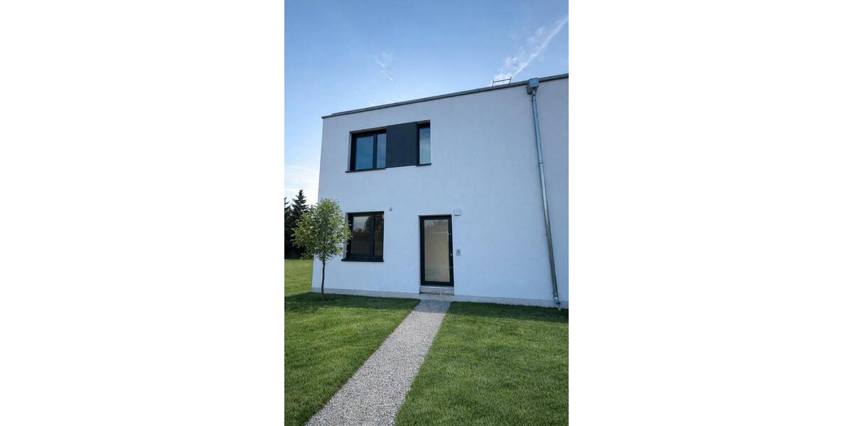 Doppelhaushälfte Zossen - 5 Zimmer, 125 m&sup2;, 1.699&euro; | Angebot:26408653
