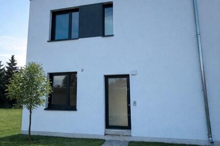 Haus Zossen - 5 Zimmer, 125 m&sup2;, 1.699&euro; | Angebot:26408653