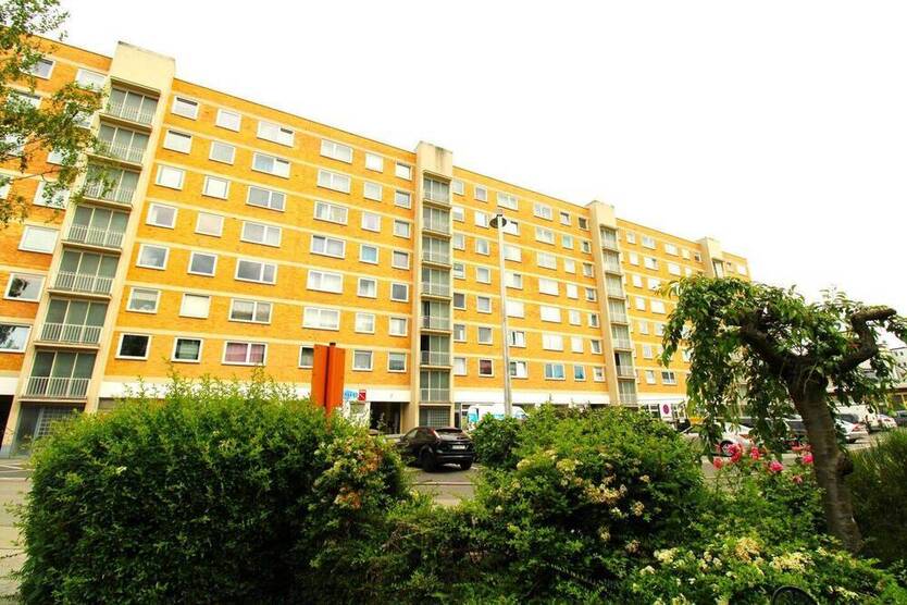 Helle 3-Zimmer-Wohnung mit Balkon in Citylage in Düren