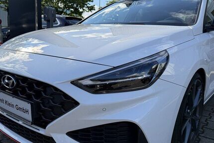 Hyundai i30 26.132 km 30.890 &euro; Bietigheim-Bissingen 74321