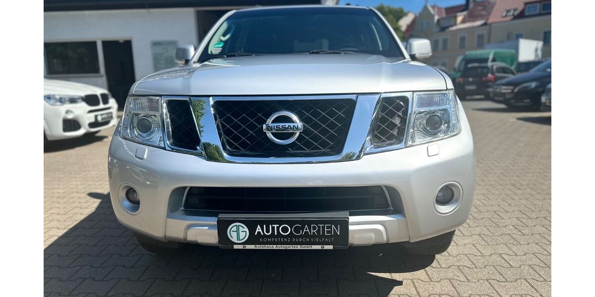 Nissan Pathfinder 150.000 km 22.850 &euro; Paderborn 33098