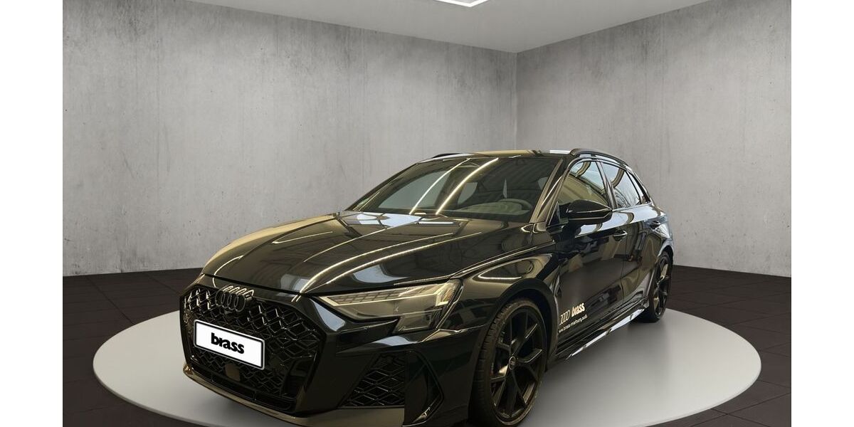Audi RS3 8.500 km 63.800 &euro; Marburg 35039
