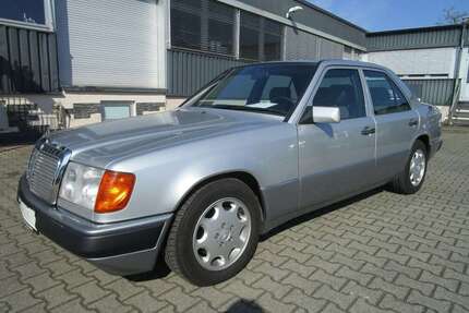 Mercedes 220