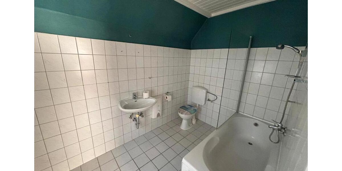 Mehrfamilienhaus, Wohnhaus Bad Oldesloe - 8 Zimmer, 170 m&sup2;, 289.900&euro; | Angebot:27077537
