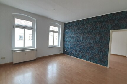 WG-Wohnung mit 4-Zimmern, 3.OG mit 2 Bädern in ruhigem und zentralem Wohnviertel von Gera