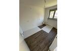 1. OG 5 Zimmer ab sofort (frisch saniert) zimmer
