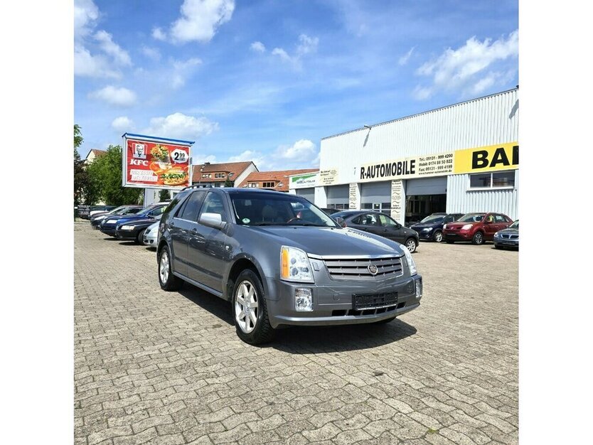 SRX 4X4 V8 Luxury PANO AT- NAVI XENON LEDER BEIGE