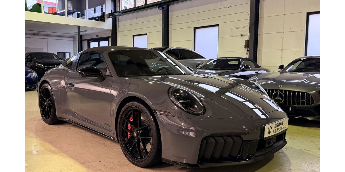 Porsche 992 2.786 km 189.900 &euro; Norderstedt 22844
