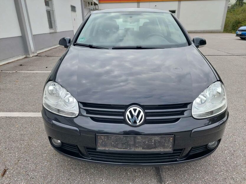 VW Golf 157.479 km 1.990 € Trostberg 83308