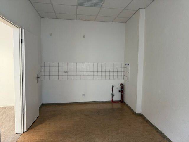 Gewerbeobjekt Cottbus Mitte - 2 Zimmer, 85 m&sup2;, 550&euro; | Angebot:25662873