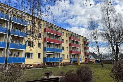 Wohnung zum Kaufen in Stavenhagen 67.500 € 58.4 m²