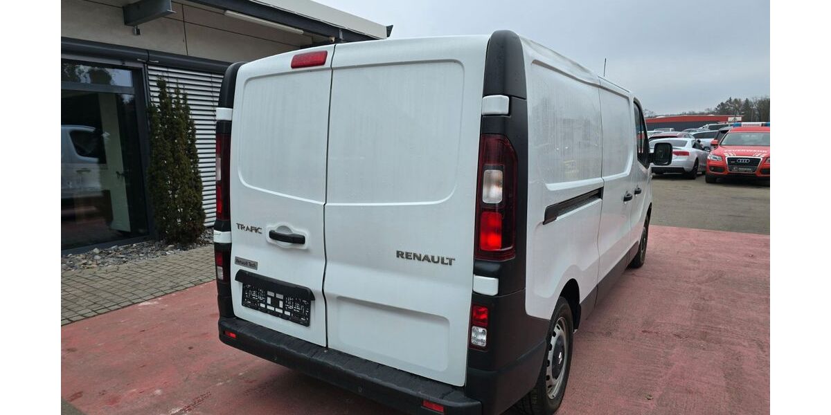 Renault Trafic 107.000 km 9.999 &euro; Weißenhorn 89264
