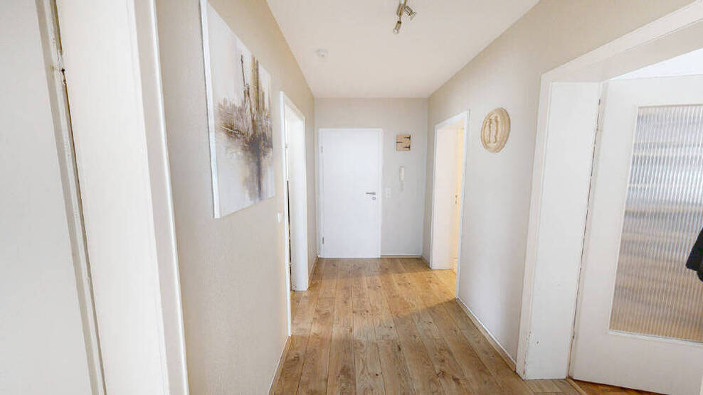 Köln! Doppelt profitieren! 3-Zimmer-Eigentumswohnung mit Sonnenterrasse und Stellplatz + separates Studio Apartment in ruhiger Lage! (LK 4880)