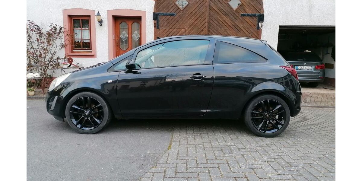 Opel Corsa 189.000 km 2.950 &euro; Gillenbeuren 56825