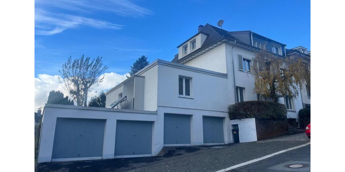 Erdgeschoßwohnung Remscheid - 3 Zimmer, 175 m&sup2;, 1.180&euro; | Angebot:24373427