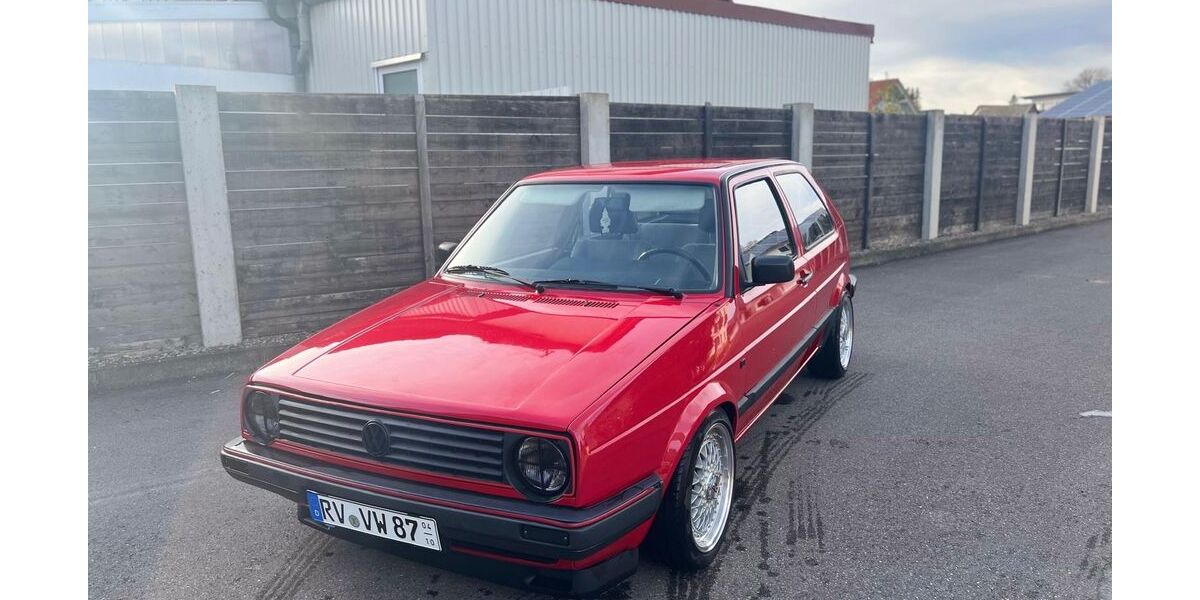 VW Golf 131.856 km 7.499 &euro; Bad Waldsee 88339