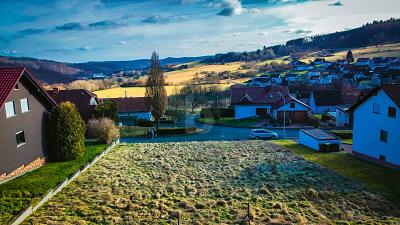 LÄNDLICHE RUHE TRIFFT IDEALE ANBINDUNG - Grundstück Haiger | Angebot:24810031