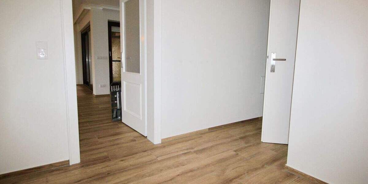 Mehrfamilienhaus, Wohnhaus Hamburg Niendorf - 8 Zimmer, 210 m&sup2;, 1.150.000&euro; | Angebot:26217831