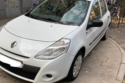 Renault Clio 88.000 km 3.500 &euro; Düsseldorf 40225