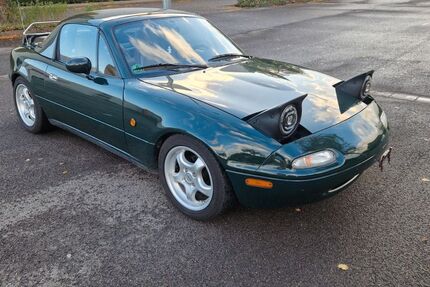 Mazda MX-5 248.000 km 11.500 € Frankfurt 60311