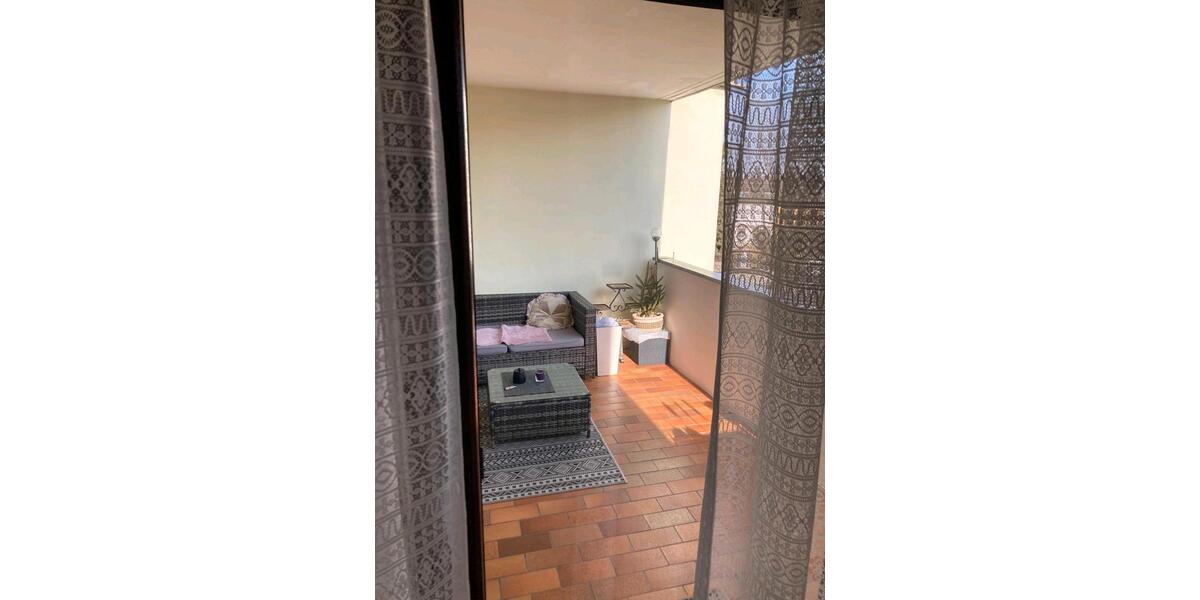 Etagenwohnung Neutraubling - 4 Zimmer, 90 m&sup2;, 378.000&euro; | Angebot:26462436