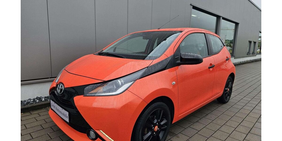 Toyota Aygo (X) 64.000 km 6.990 &euro; Sinsheim 74889