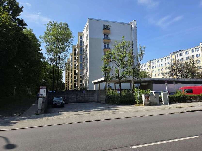 Wohnung zum Kaufen in München 349.000 € 56 m²