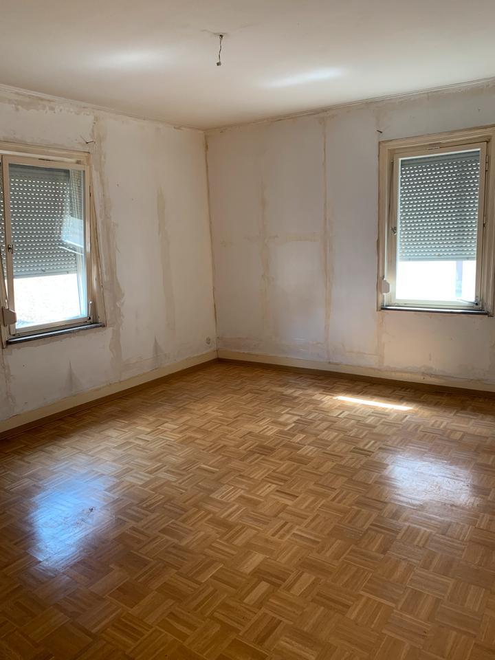 Mehrfamilienhaus 5 Parteien leerstehend