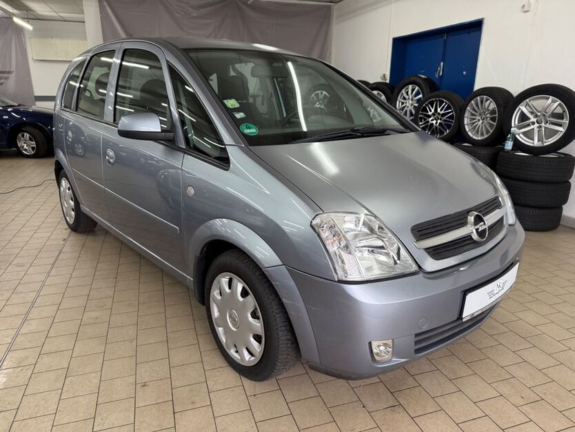 Opel Meriva 215.000 km 1.990 € Schmelz 66839