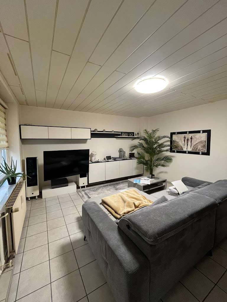 Wohnung zum Mieten in Gelsenkirchen 360 € 51.55 m² 2 zimmer